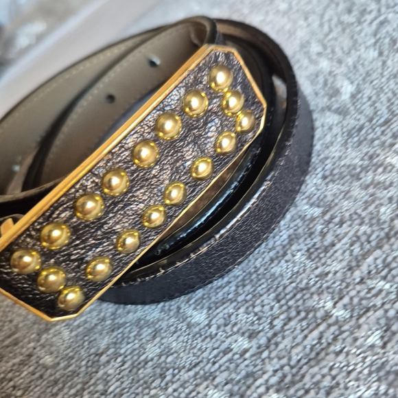 OSCAR DE LA RENTA Black Leather Belt with Gold Studs SIZE M - Picture 8 of 9
